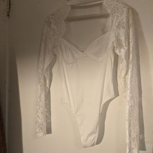 White long sleeve lace Bodysuit